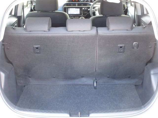 TOYOTA AQUA 2016 Image 31