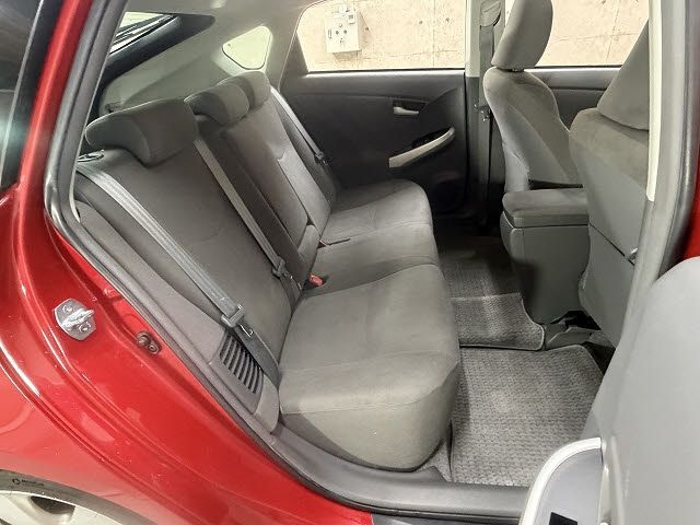 TOYOTA PRIUS 2011 Image 31