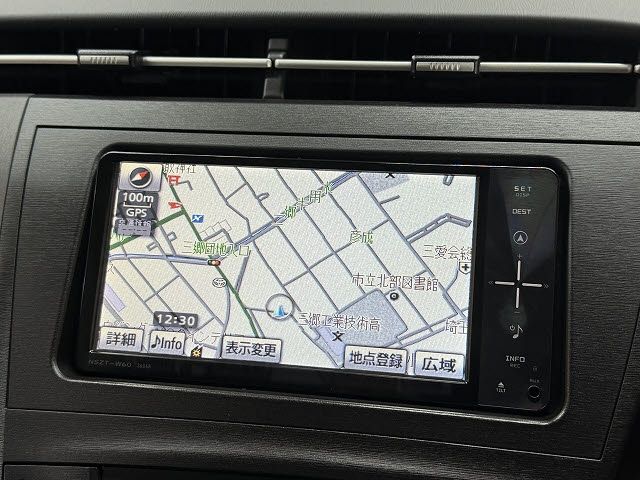 TOYOTA PRIUS 2011 Image 31