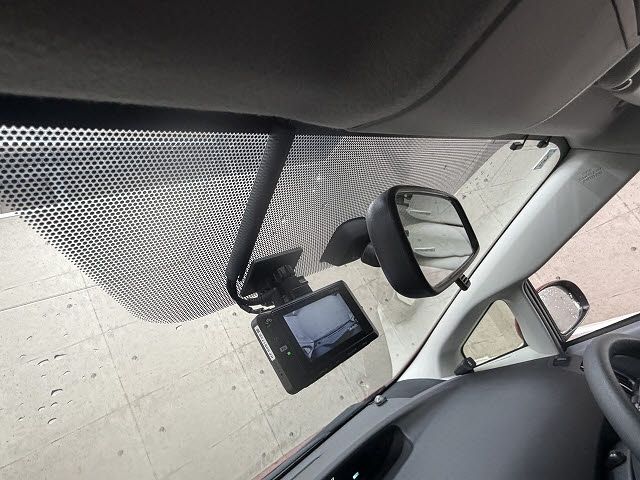 TOYOTA PRIUS 2011 Image 31