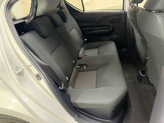 TOYOTA AQUA 2018 Image 31