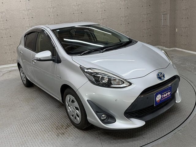 TOYOTA AQUA 2018 Image 31