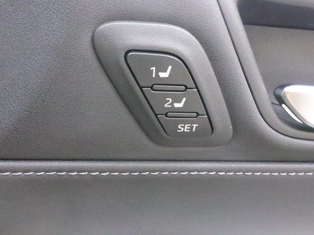 TOYOTA HARRIER 2WD 2021 Image 31