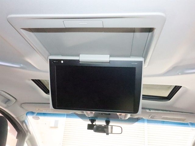 TOYOTA VELLFIRE 2017 Image 31