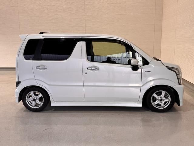 SUZUKI WAGON R STINGRAY 2017 Image 31