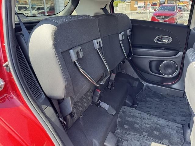 HONDA VEZEL HYBRID 2017 Image 31