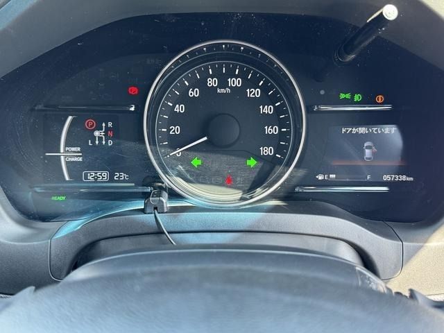 HONDA VEZEL HYBRID 2017 Image 31