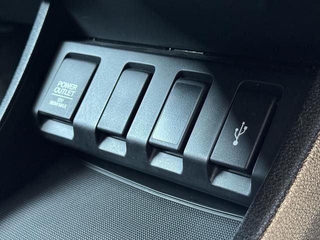 HONDA VEZEL HYBRID 2017 Image 31