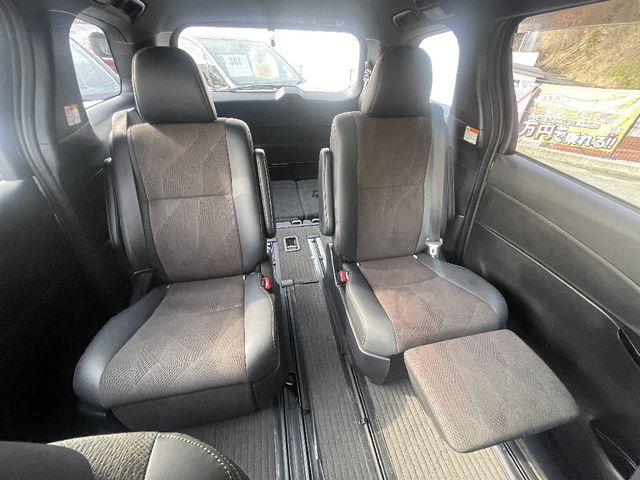 TOYOTA ESTIMA  4WD 2016 Image 31