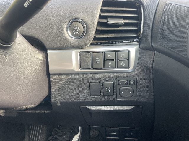 TOYOTA ESTIMA  4WD 2016 Image 31