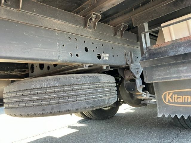 HINO DUTRO 2015 Image 31