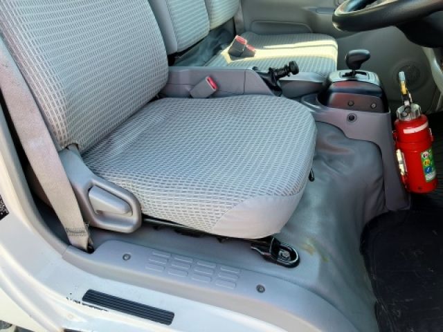 HINO DUTRO 2015 Image 31