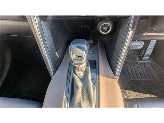 TOYOTA HARRIER 2WD 2021 Image 31