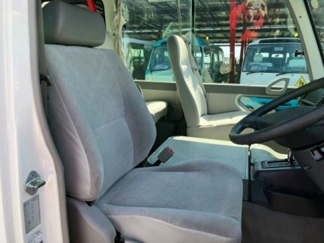 TOYOTA COASTER 2010 Image 31