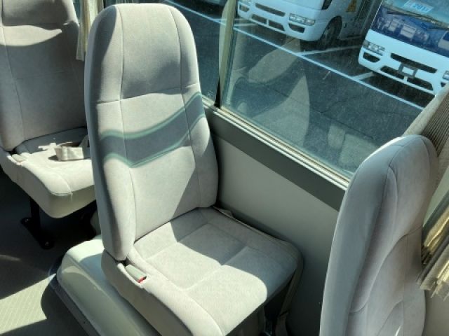 TOYOTA COASTER 2010 Image 31