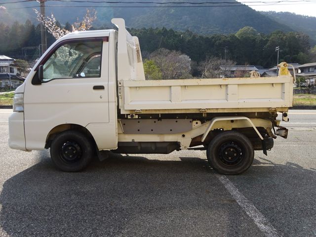 DAIHATSU HIJET DUMP 4WD 2012 Image 31