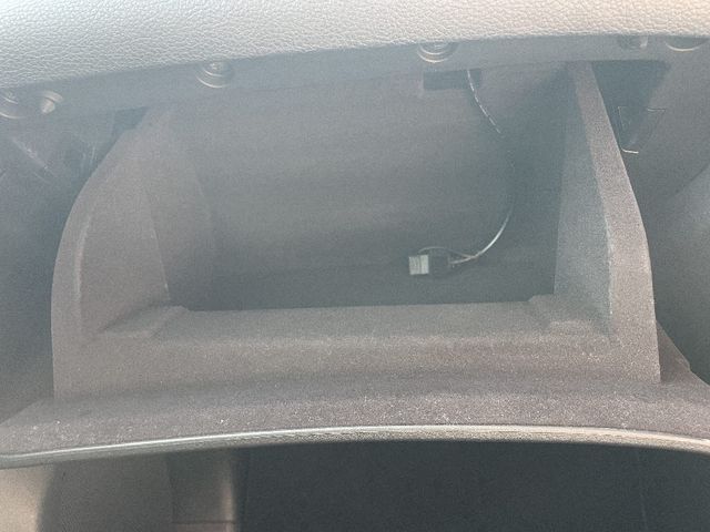 NISSAN ELGRAND 2017 Image 31