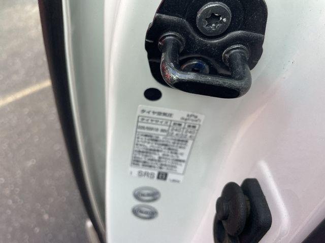 NISSAN ELGRAND 2017 Image 31