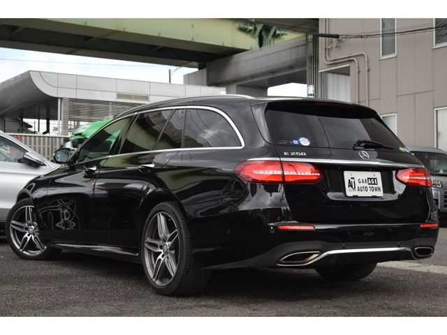 MERCEDES BENZ E CLAS 2017 Image 31