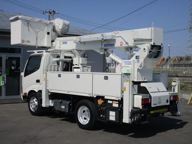 HINO DUTRO 2017 Image 31