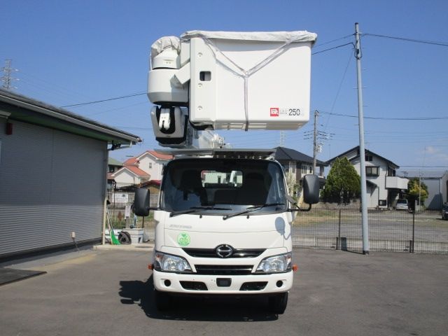 HINO DUTRO 2017 Image 31