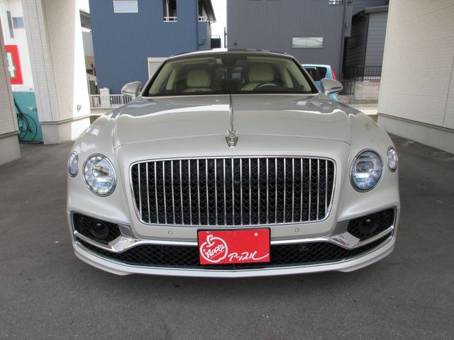 BENTLEY BENTLEY 2022 Image 31