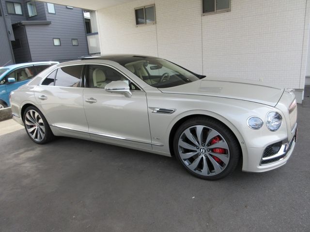 BENTLEY BENTLEY 2022 Image 31