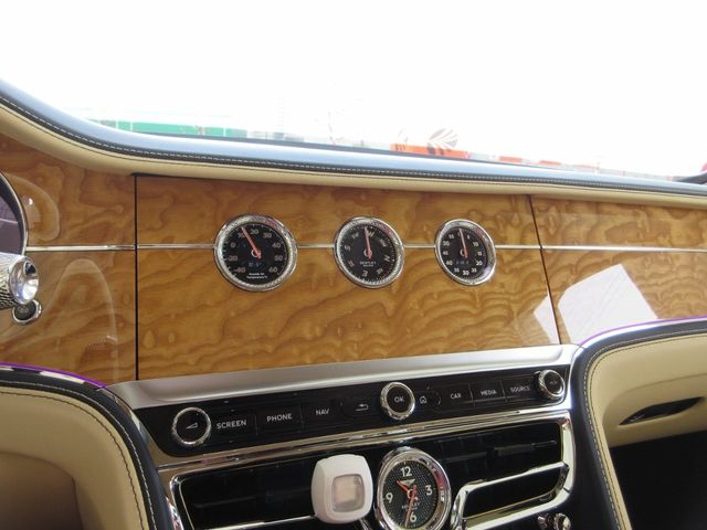 BENTLEY BENTLEY 2022 Image 31