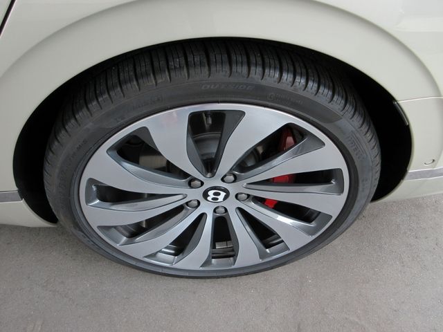 BENTLEY BENTLEY 2022 Image 31