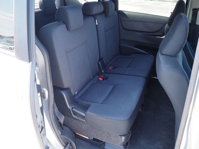 TOYOTA SIENTA 2017 Image 31