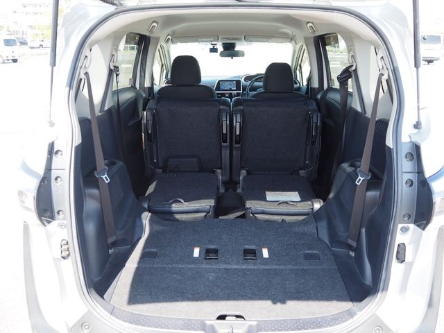 TOYOTA SIENTA 2017 Image 31