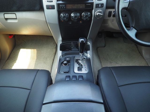 TOYOTA HILUXSURF WAGON 4WD 2007 Image 31