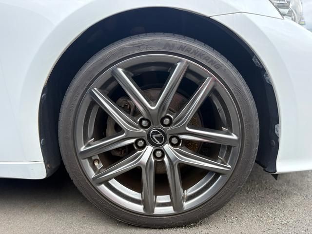 TOYOTA LEXUS IS300H 2014 Image 31