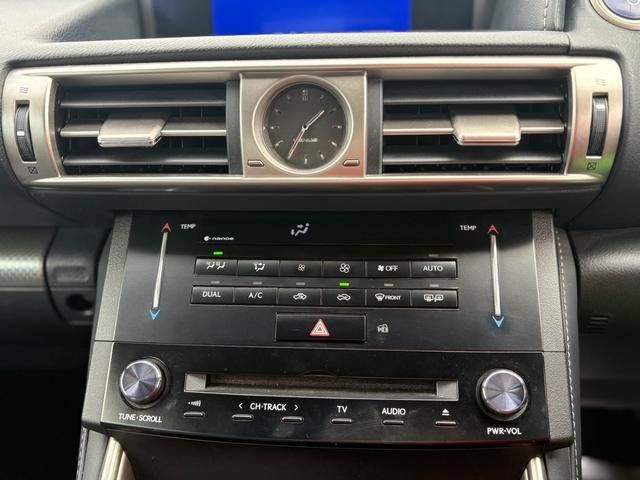 TOYOTA LEXUS IS300H 2014 Image 31