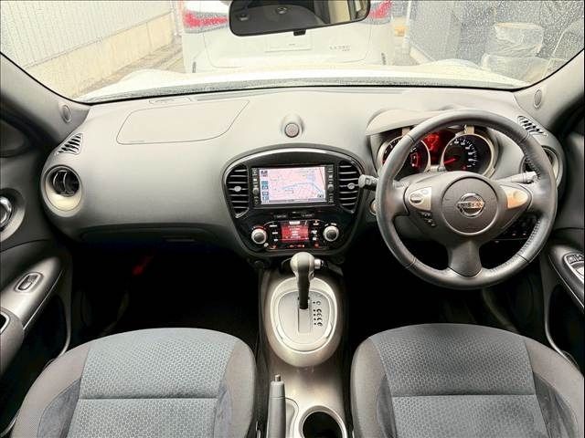 NISSAN JUKE 2017 Image 31