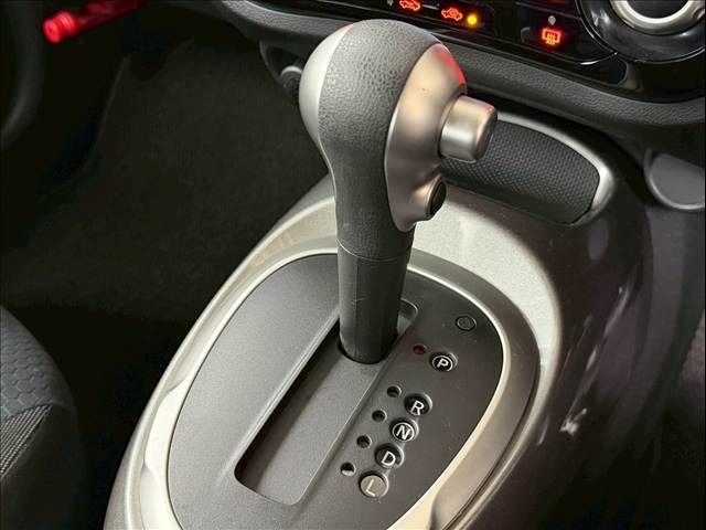 NISSAN JUKE 2017 Image 31