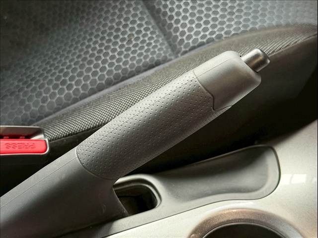 NISSAN JUKE 2017 Image 31