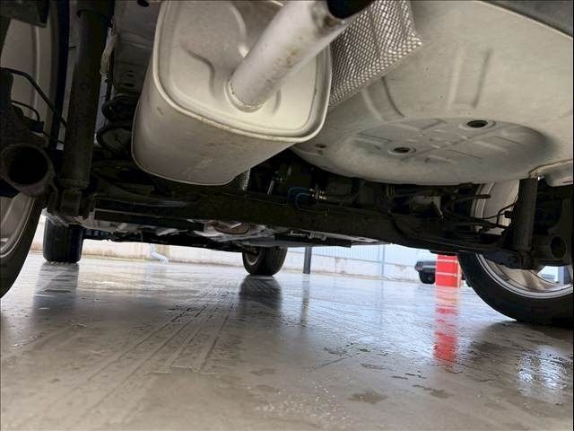 NISSAN JUKE 2017 Image 31