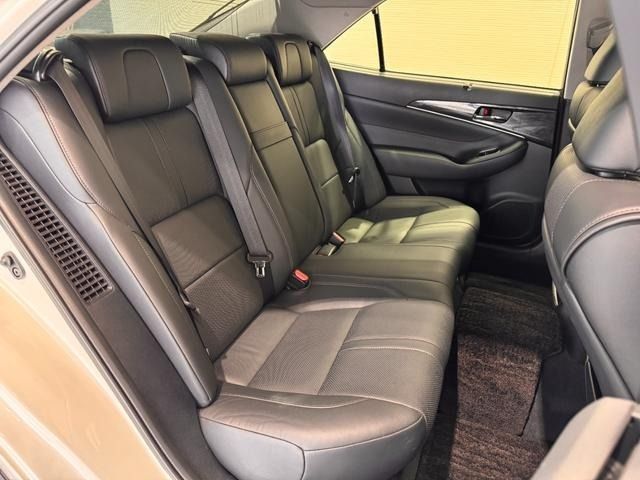 TOYOTA CROWN SEDAN HYBRID 2015 Image 31