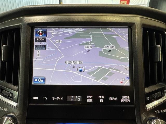 TOYOTA CROWN SEDAN HYBRID 2015 Image 31