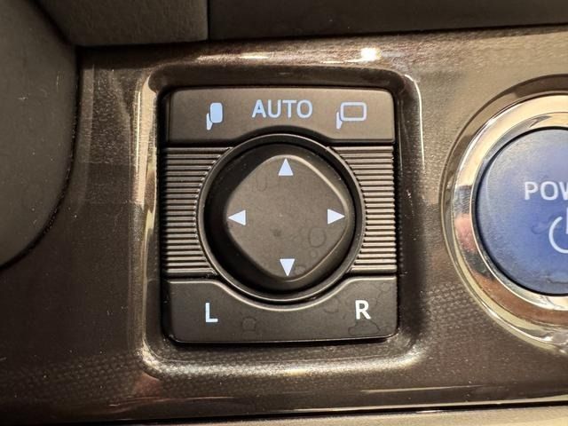 TOYOTA CROWN SEDAN HYBRID 2015 Image 31