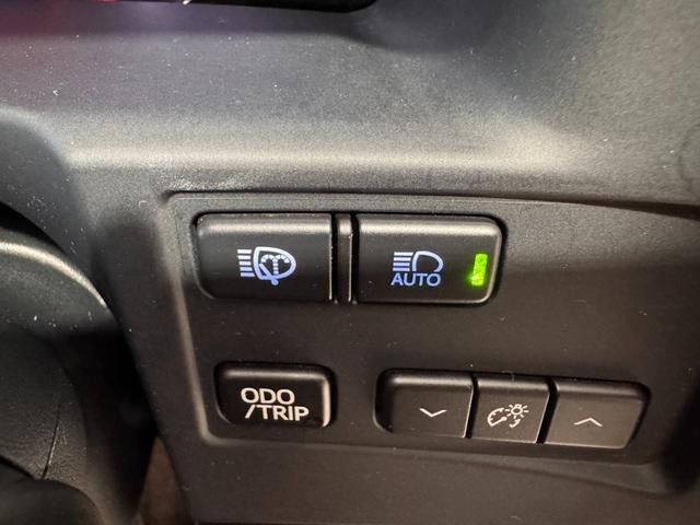 TOYOTA CROWN SEDAN HYBRID 2015 Image 31