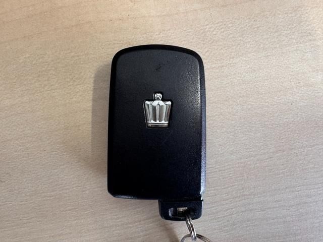 TOYOTA CROWN SEDAN HYBRID 2015 Image 31