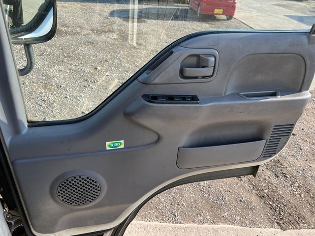 ISUZU ELF 2005 Image 31