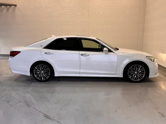 TOYOTA CROWN SEDAN 2014 Image 31