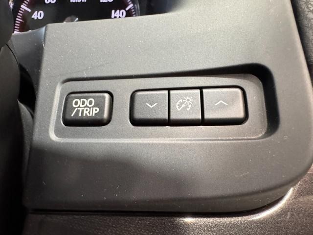 TOYOTA CROWN SEDAN 2014 Image 31