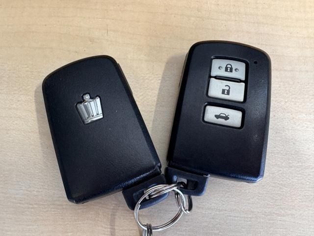 TOYOTA CROWN SEDAN 2014 Image 31