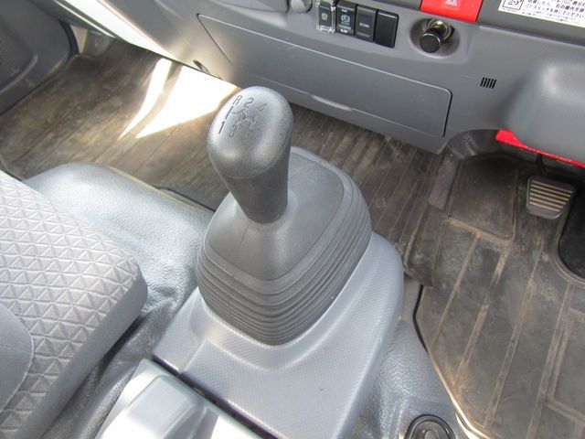 ISUZU ELF 2019 Image 31