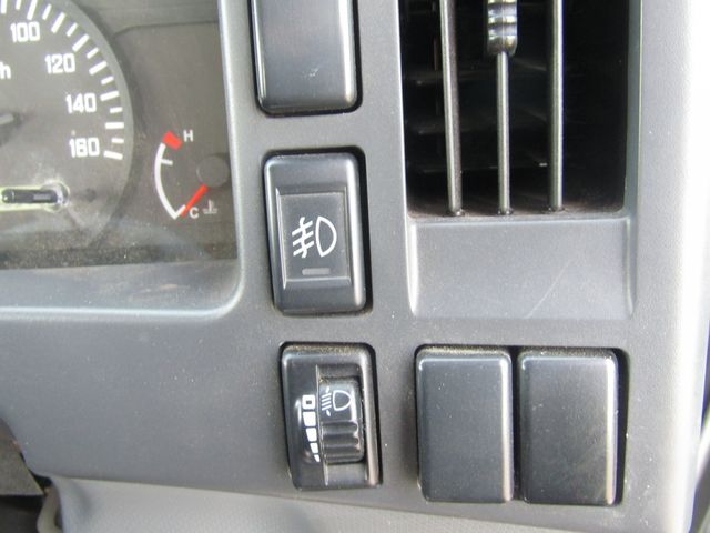 ISUZU ELF 2019 Image 31