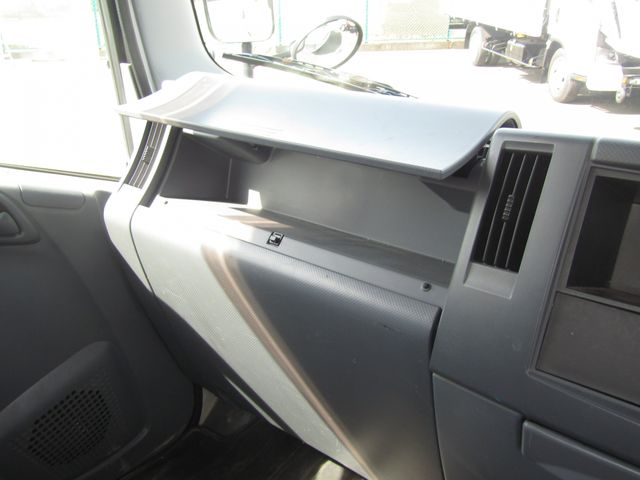 ISUZU ELF 2019 Image 31